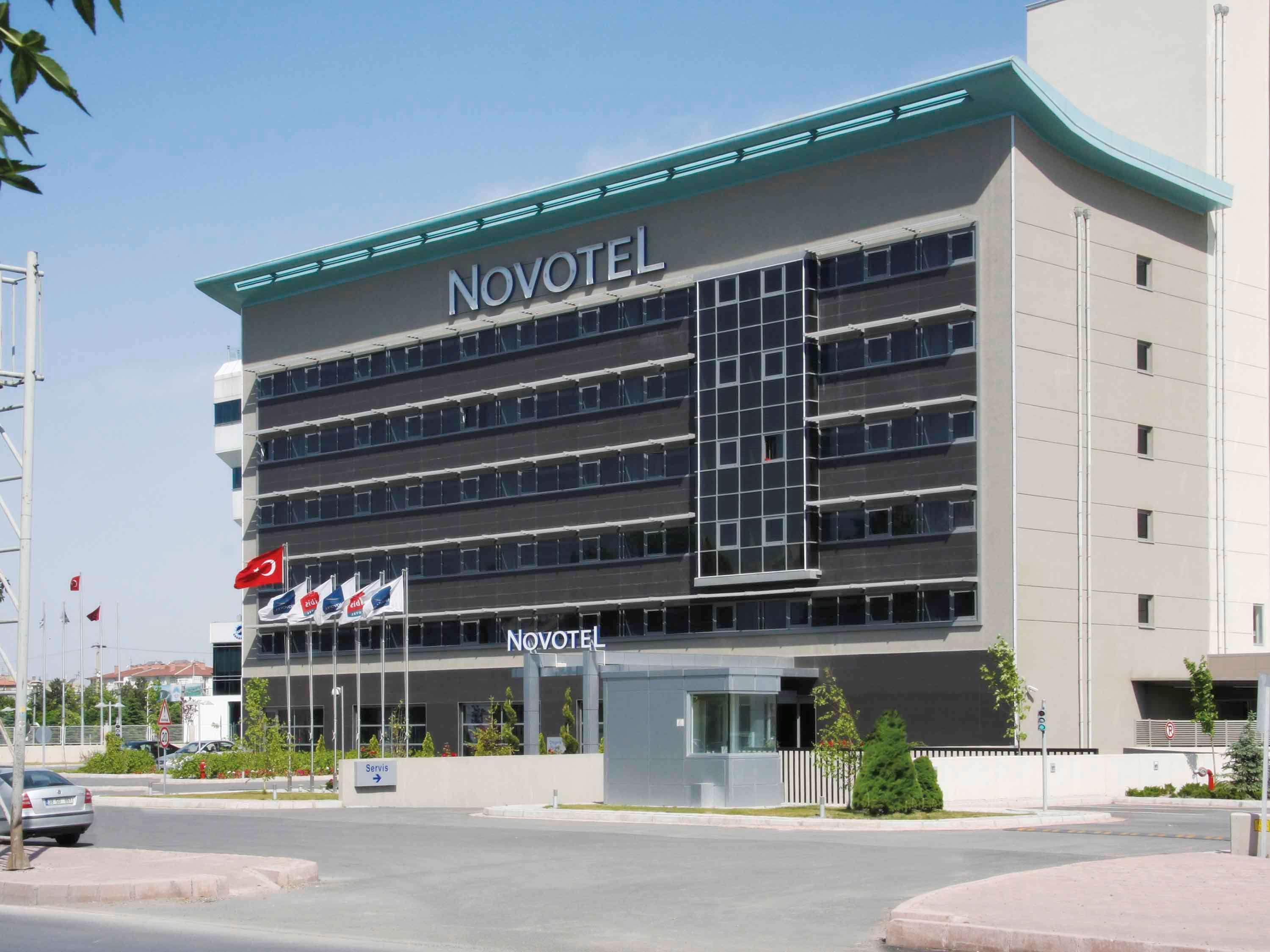 Отель Novotel 4*